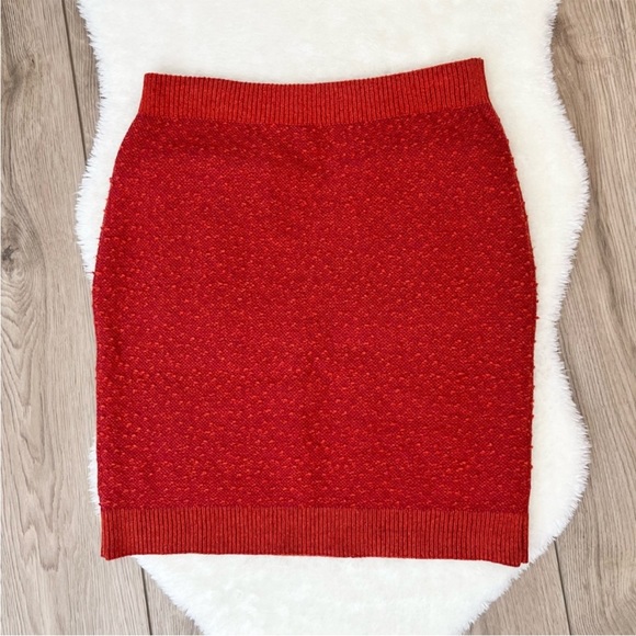 MOTH ANTHROPOLOGIE Orange Wool Boucle Knit Skirt Size Medium - Picture 3 of 8